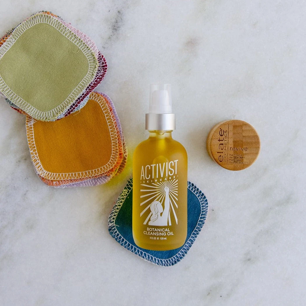 Botanical Cleansing Oil - Sustainable Facial Cleanser, Vegan, Refillable, 1-4 Fl. Oz. - Image 3